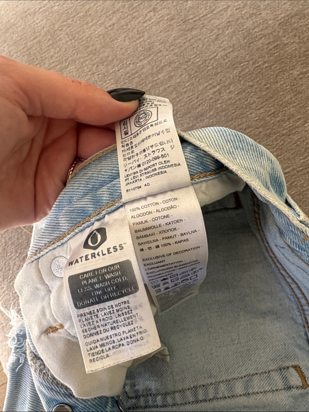 Levi's 501 Light Wash Distressed Denim Jean Cutoff Shorts - Picture 7 of 7